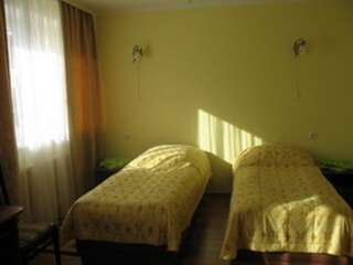 Отель Гостиница Лида Лида Двухместный номер с 2 отдельными кроватями - Подходит для гостей с ограниченными физическими возможностями-3